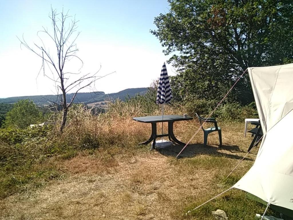 Camping La Forêt du Morvan Larochemillay Extérieur photo